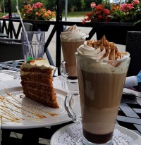 place for coffee dessert near me