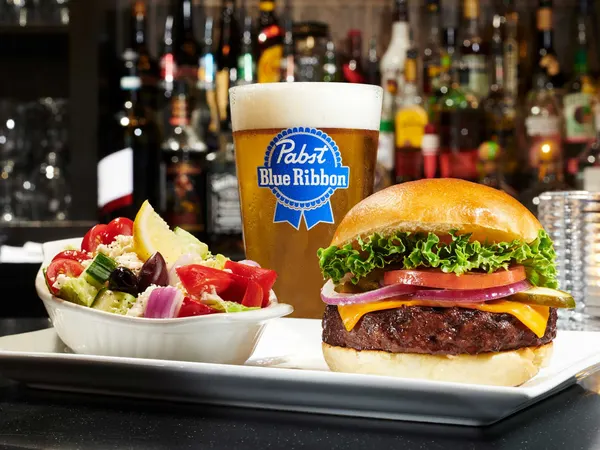 Ontario casual lunch favourite with a juicy burger, fresh salad and cold draught beer.