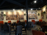 cambridge restaurant dine in seating at symposium cafe