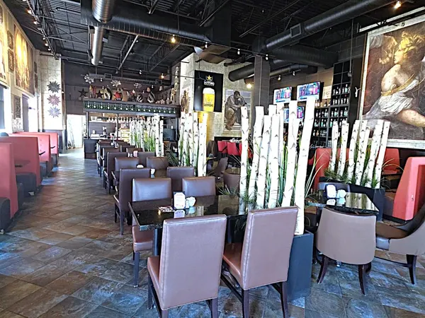 Cozy cafe restaurant in Waterloo Ontario with stylish booth seating in the Westside Marketplace at Symposium Cafe