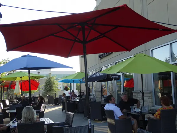 Aurora patio dining with comfortable outdoor seating for family meals, drinks and casual gatherings.