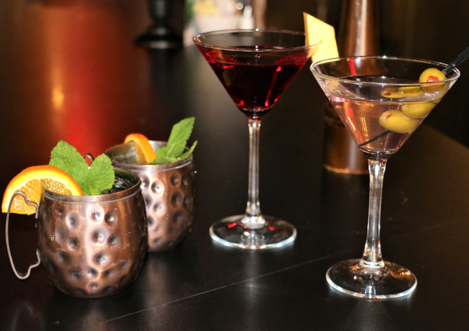 Cocktails and drinks at Symposium Cafe Restaurant Milton, a fully licensed restaurant and bar