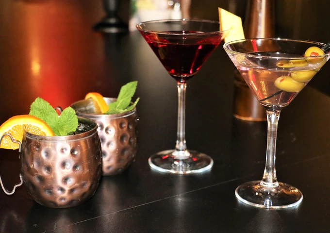  Cocktails and drinks at Symposium Cafe Restaurant Oakville, a fully licensed restaurant and bar