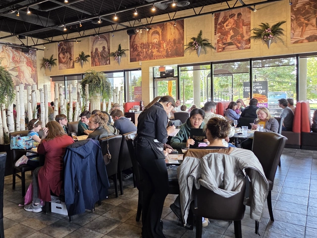 Oakville Family Restaurant Interior - Symposium Cafe Cozy Dining Room